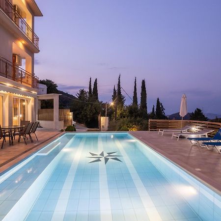 Petronas Villa Karia  Экстерьер фото