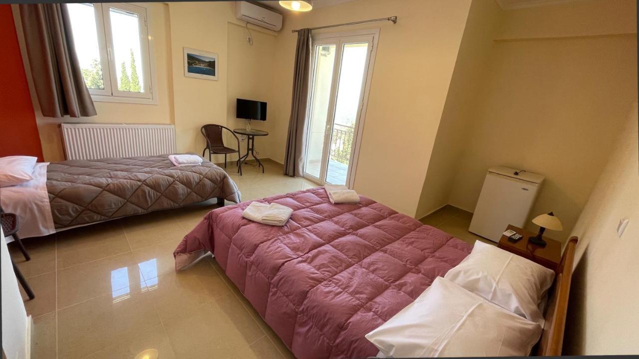 Petronas Villa Karia  Экстерьер фото