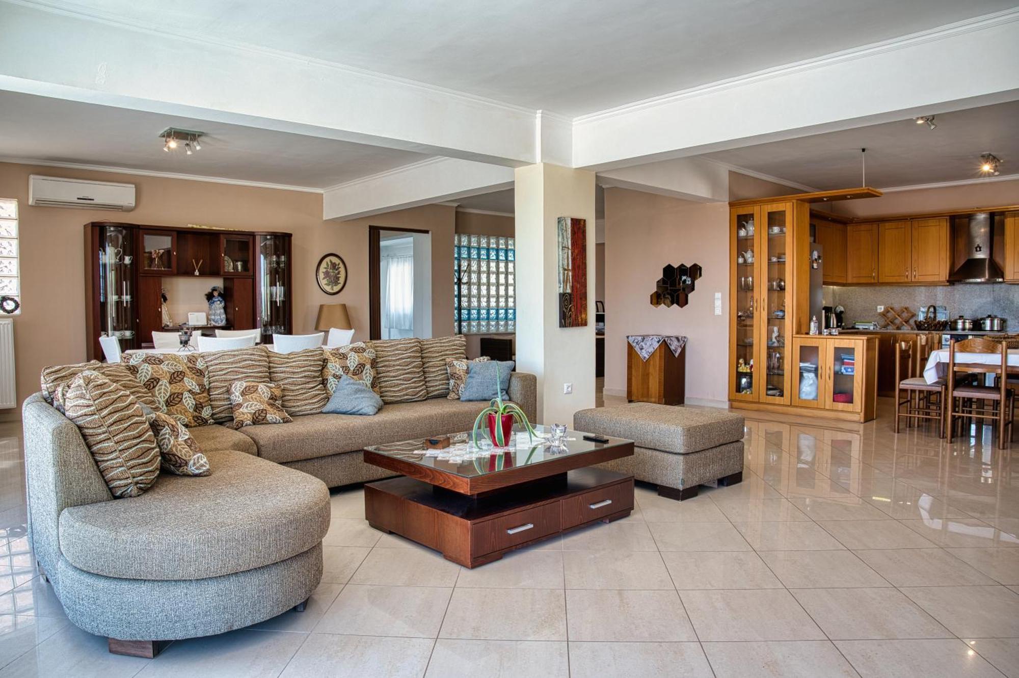 Petronas Villa Karia  Экстерьер фото